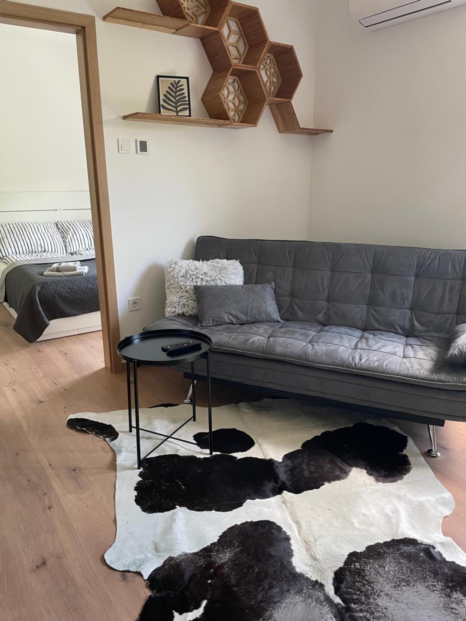Hexagon Apartman Szeged Buitenkant foto